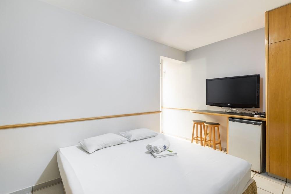 Mangabeiras Hotel Goiania Exterior photo