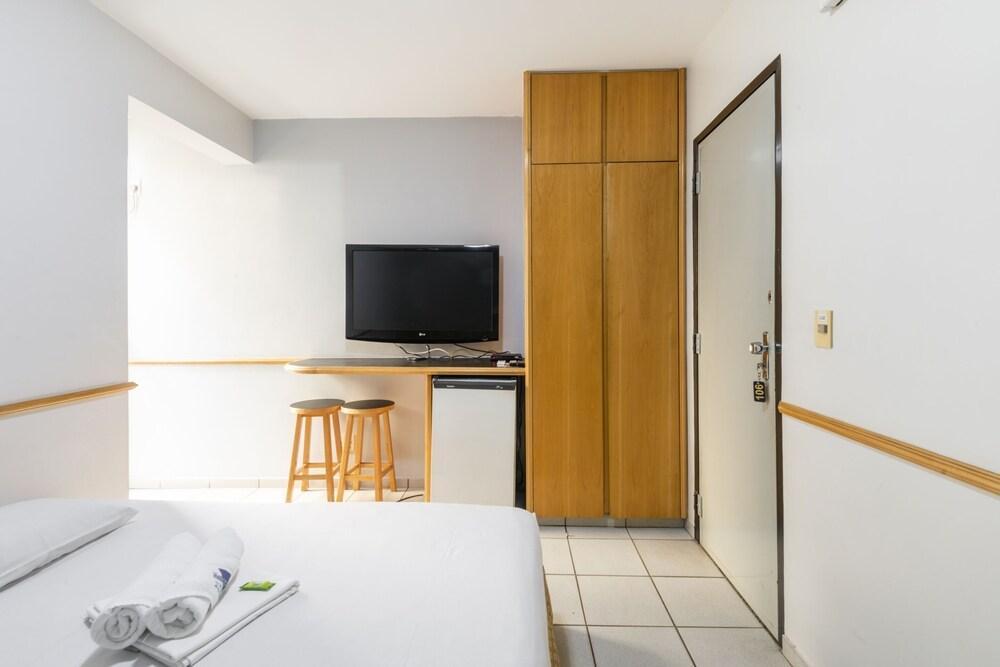 Mangabeiras Hotel Goiania Exterior photo